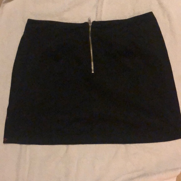 Black Embroidered Mini Skirt - Picture 2 of 2